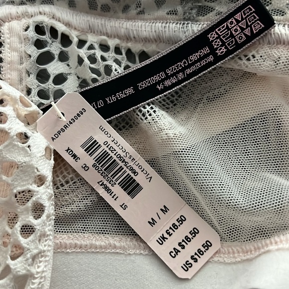 Victoria’s Secret Very Sexy Lacey bralette size L and Cheeky Panties M ❤️ - Picture 12 of 12